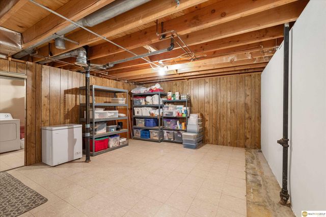 12136 Burt Street, Omaha, NE 68154