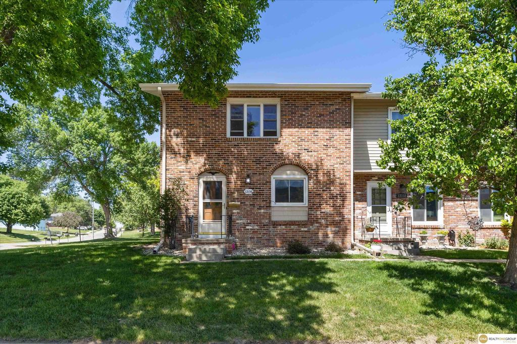 12136 Burt Street, Omaha, NE 68154