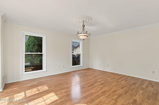 8 Lindner Lane, Howell, NJ 07731