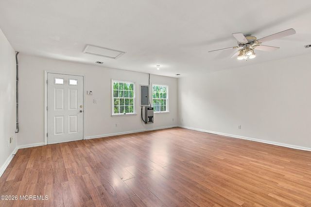 8 Lindner Lane, Howell, NJ 07731