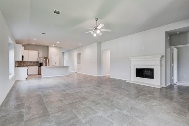 208 Shoreview Drive, Conroe, TX 77303