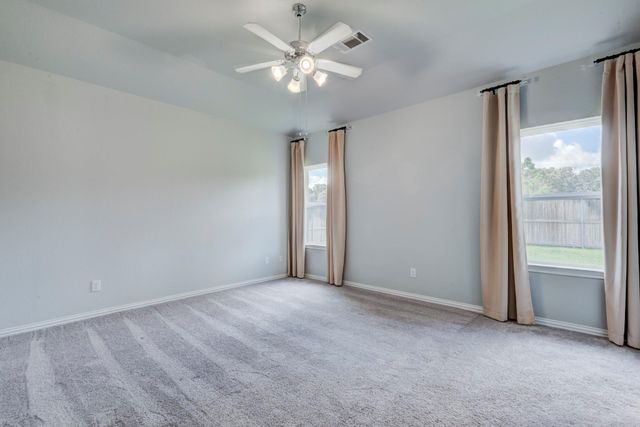 208 Shoreview Drive, Conroe, TX 77303