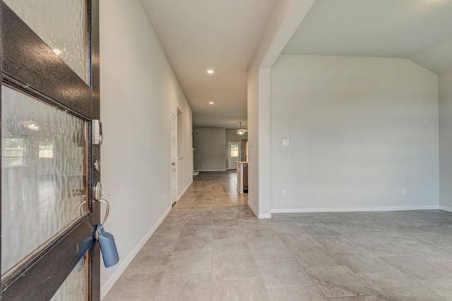 208 Shoreview Drive, Conroe, TX 77303