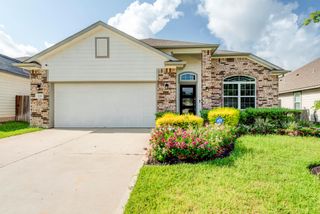 208 Shoreview Drive, Conroe, TX 77303