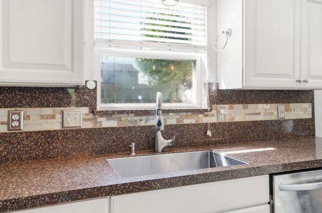 2085 Parklawn Drive, Lewis Center, OH 43035