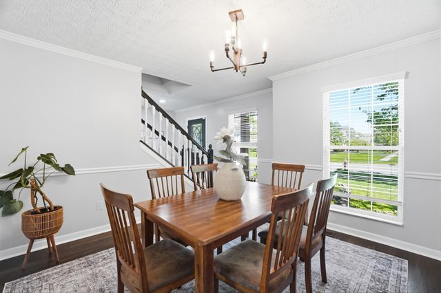 2085 Parklawn Drive, Lewis Center, OH 43035