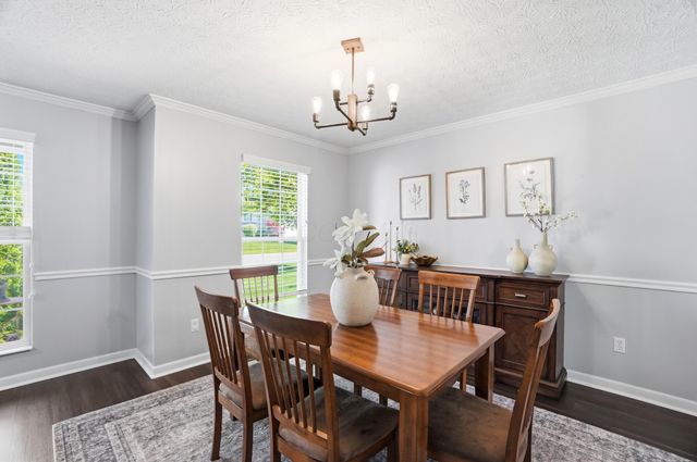 2085 Parklawn Drive, Lewis Center, OH 43035