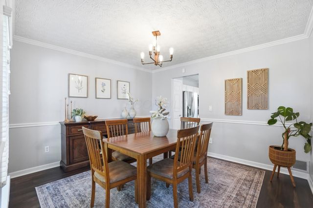 2085 Parklawn Drive, Lewis Center, OH 43035
