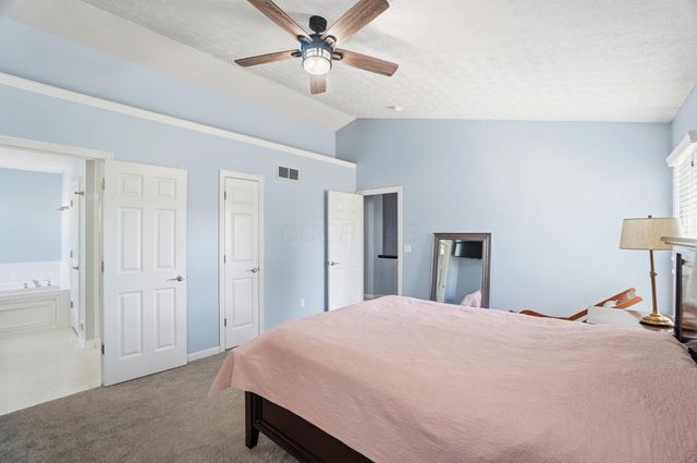 2085 Parklawn Drive, Lewis Center, OH 43035