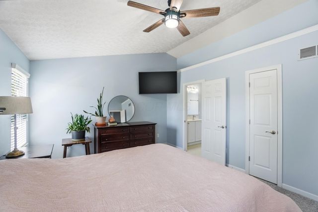 2085 Parklawn Drive, Lewis Center, OH 43035
