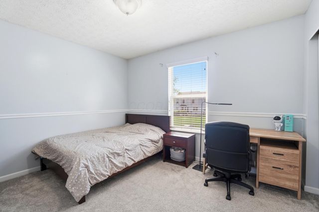 2085 Parklawn Drive, Lewis Center, OH 43035