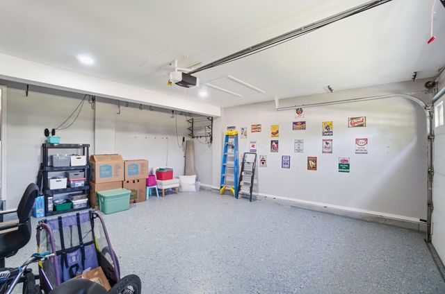 2085 Parklawn Drive, Lewis Center, OH 43035