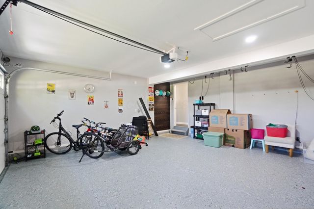 2085 Parklawn Drive, Lewis Center, OH 43035