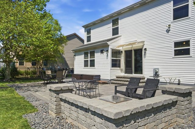 2085 Parklawn Drive, Lewis Center, OH 43035