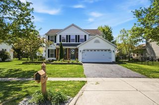 2085 Parklawn Drive, Lewis Center, OH 43035