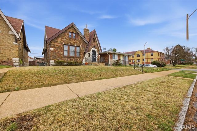 5005 Parker Avenue, St Louis, MO 63139