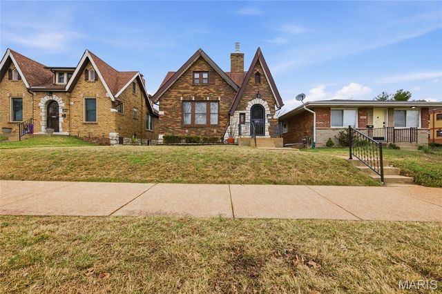 5005 Parker Avenue, St Louis, MO 63139