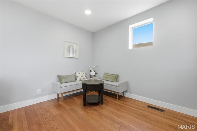 5005 Parker Avenue, St Louis, MO 63139