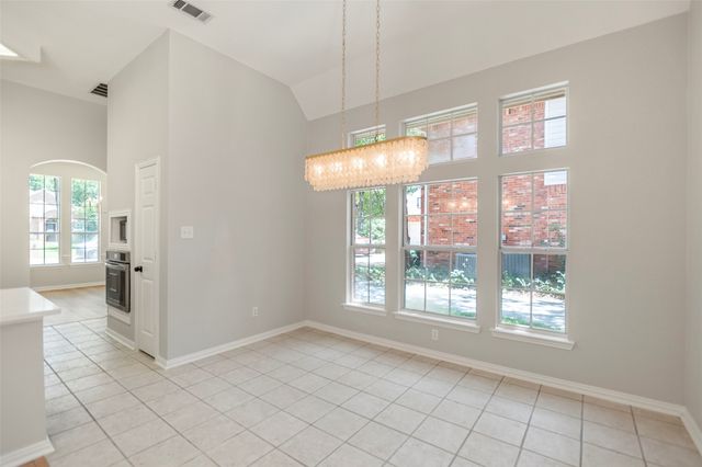 6304 Fox Hunt Drive, Arlington, TX 76001