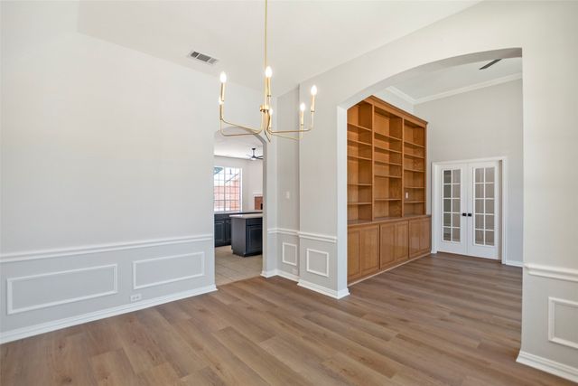 6304 Fox Hunt Drive, Arlington, TX 76001
