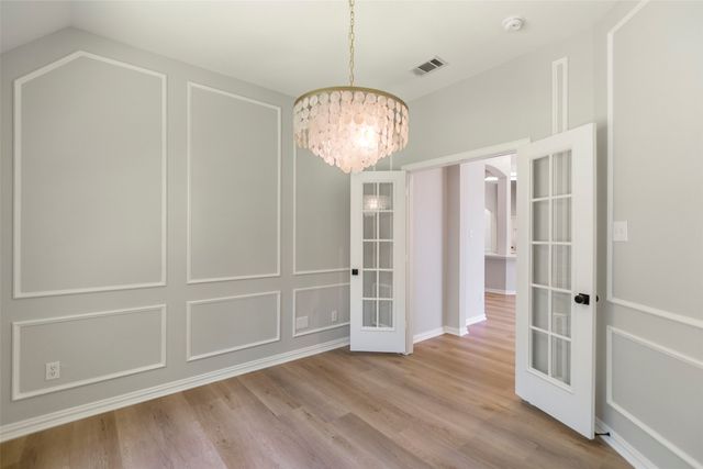 6304 Fox Hunt Drive, Arlington, TX 76001