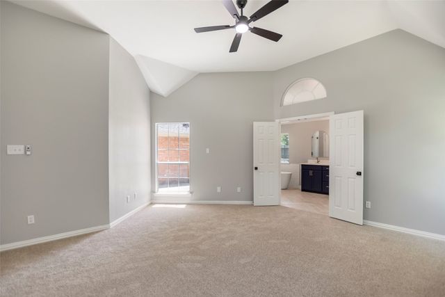 6304 Fox Hunt Drive, Arlington, TX 76001
