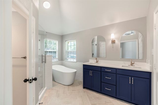 6304 Fox Hunt Drive, Arlington, TX 76001