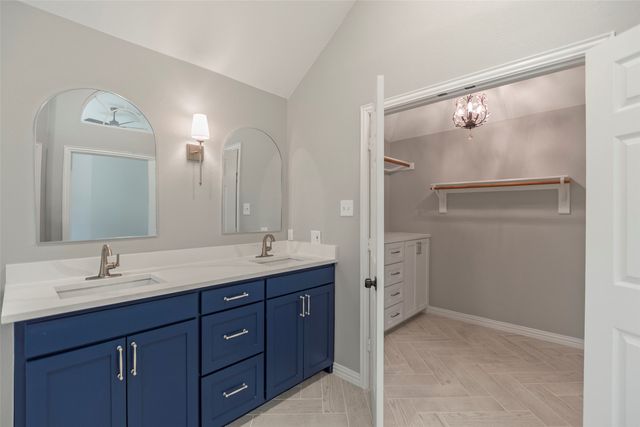 6304 Fox Hunt Drive, Arlington, TX 76001