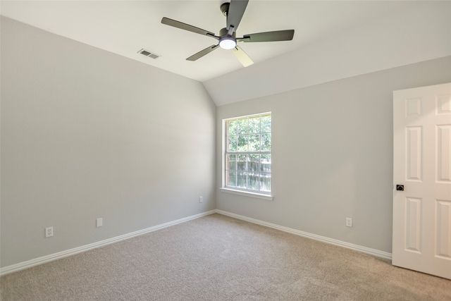 6304 Fox Hunt Drive, Arlington, TX 76001