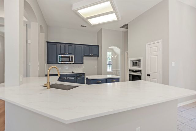 6304 Fox Hunt Drive, Arlington, TX 76001