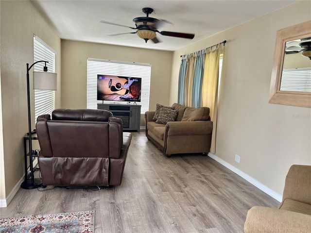 7507 CORAL VINE LANE, Tampa, FL 33619