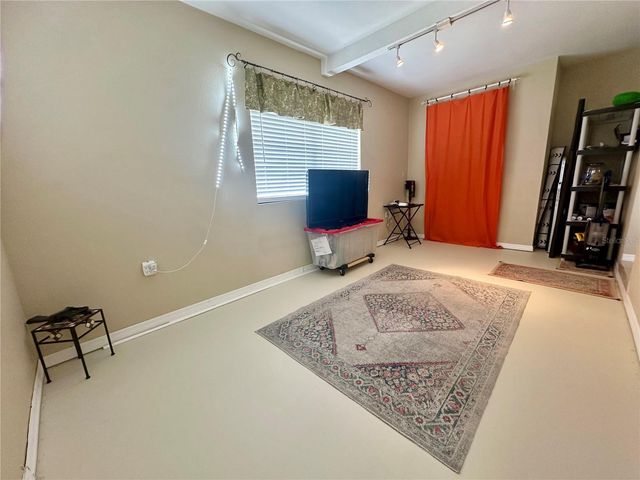 7507 CORAL VINE LANE, Tampa, FL 33619