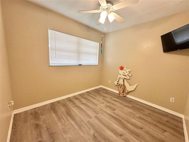 7507 CORAL VINE LANE, Tampa, FL 33619