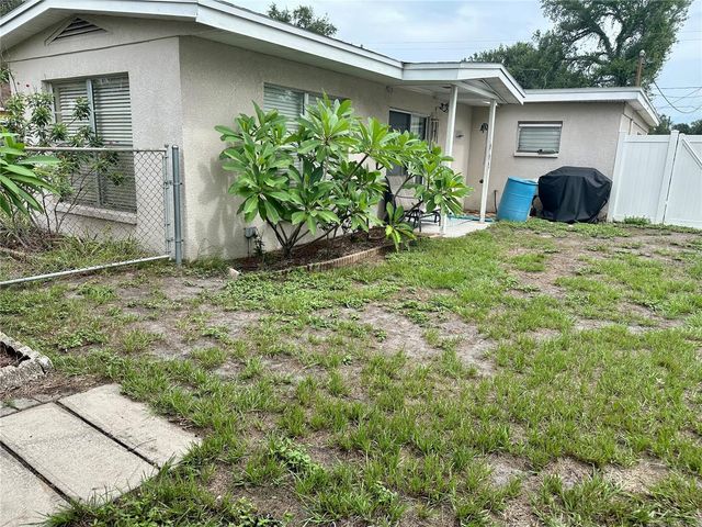 7507 CORAL VINE LANE, Tampa, FL 33619