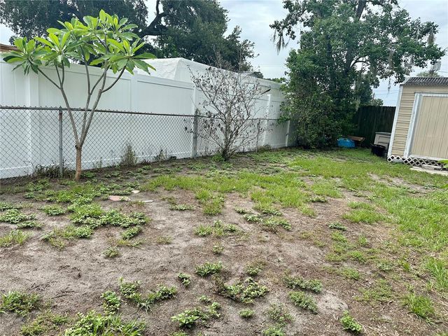 7507 CORAL VINE LANE, Tampa, FL 33619