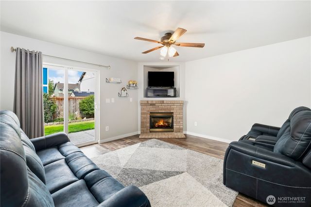 7911 195th Street E, Spanaway, WA 98387