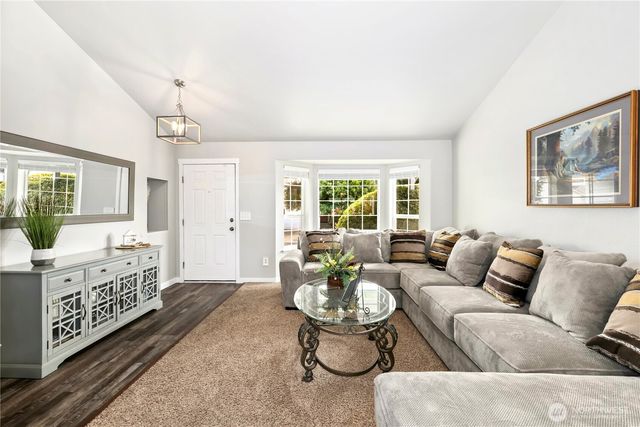 7911 195th Street E, Spanaway, WA 98387