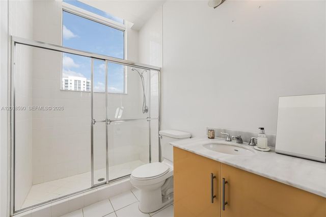 725 NE 22nd St PH2A, Miami, FL 33137