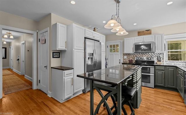 816 Ferndale Boulevard, High Point, NC 27262