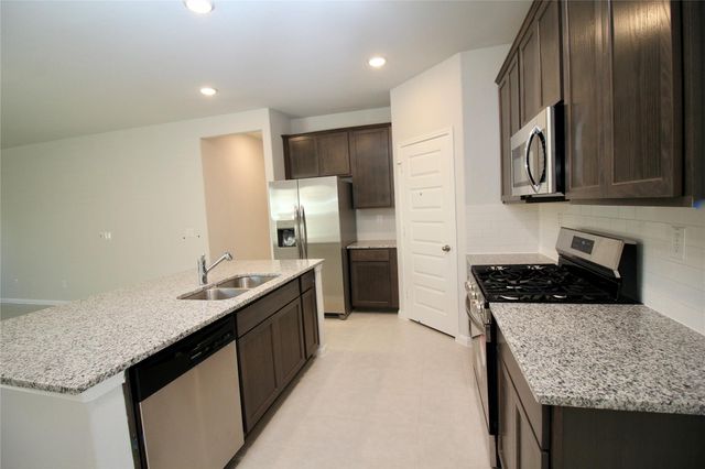 64 Ashe Juniper Way, Magnolia, TX 77354