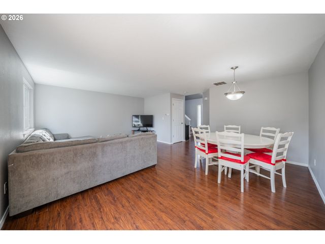 2224 FRONT Ave, Albany, OR 97321