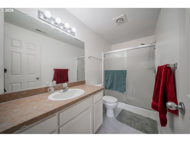 2224 FRONT Ave, Albany, OR 97321