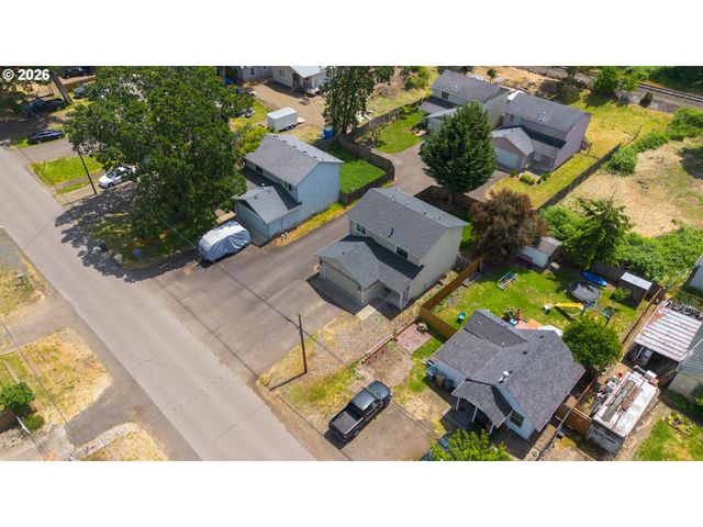 2224 FRONT Ave, Albany, OR 97321