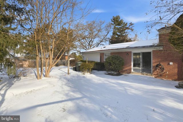 6427 PIMA ST, Alexandria, VA 22312