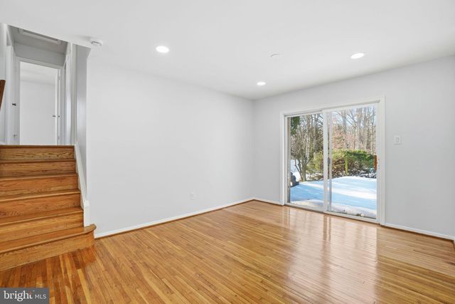 6427 PIMA ST, Alexandria, VA 22312