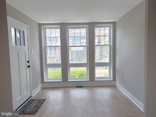 4940 SANSOM ST, Philadelphia, PA 19139