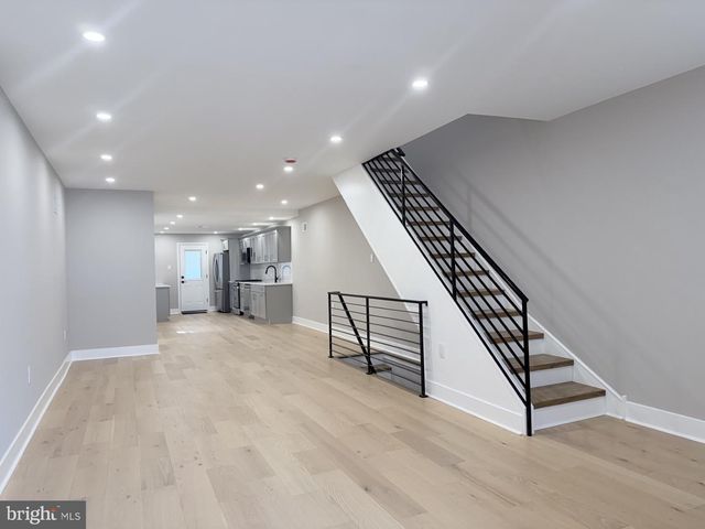 4940 SANSOM ST, Philadelphia, PA 19139