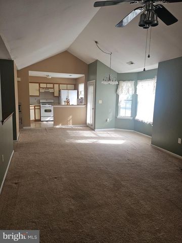 208 WHISPER CT, Burlington, NJ 08016