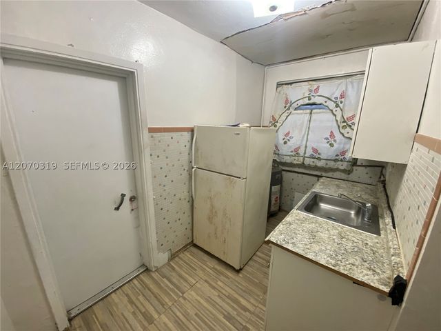 350 SW 34th Ave -, Miami, FL 33135