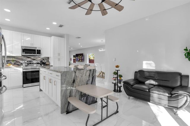 3176 NE 4 Street, Homestead, FL 33033